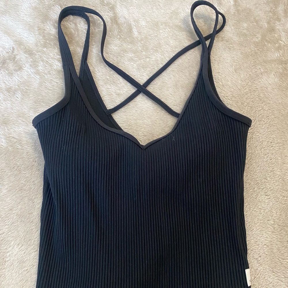 Vuori Ribber V-Neck Tank Top